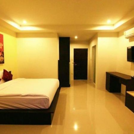 Nicha Residence Kamala Beach Buitenkant foto