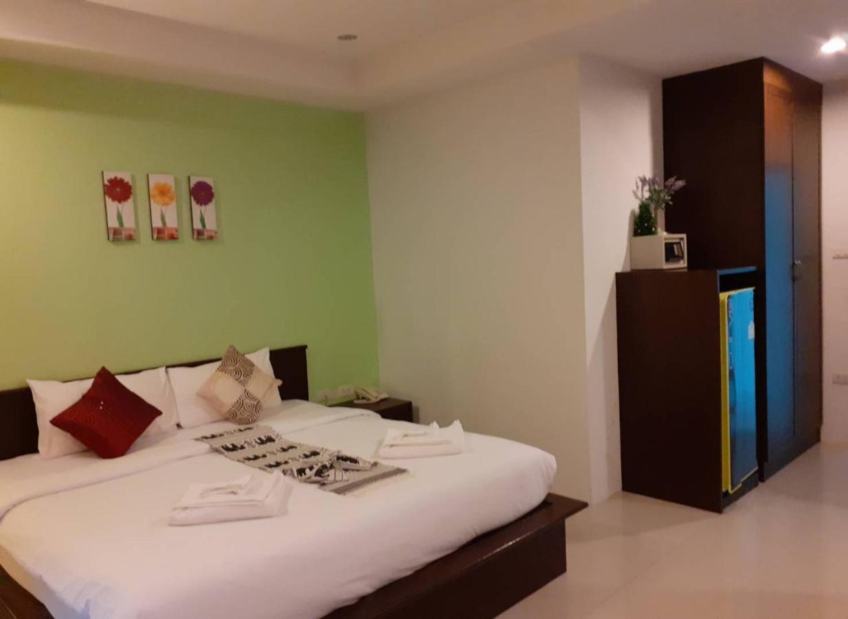 Nicha Residence Kamala Beach Buitenkant foto